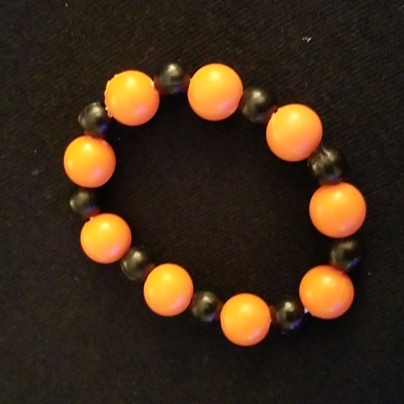 Necklace & Bracelet (Pumpkin) - Picture 4 of 7